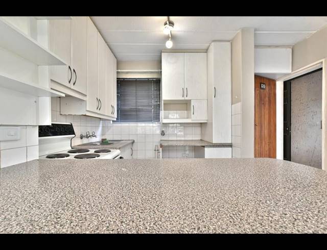 2 BEDROOM APARTMENT FOR SALE IN VERWOERDPARK